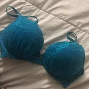 Victoria Secret miraculous plunge bra